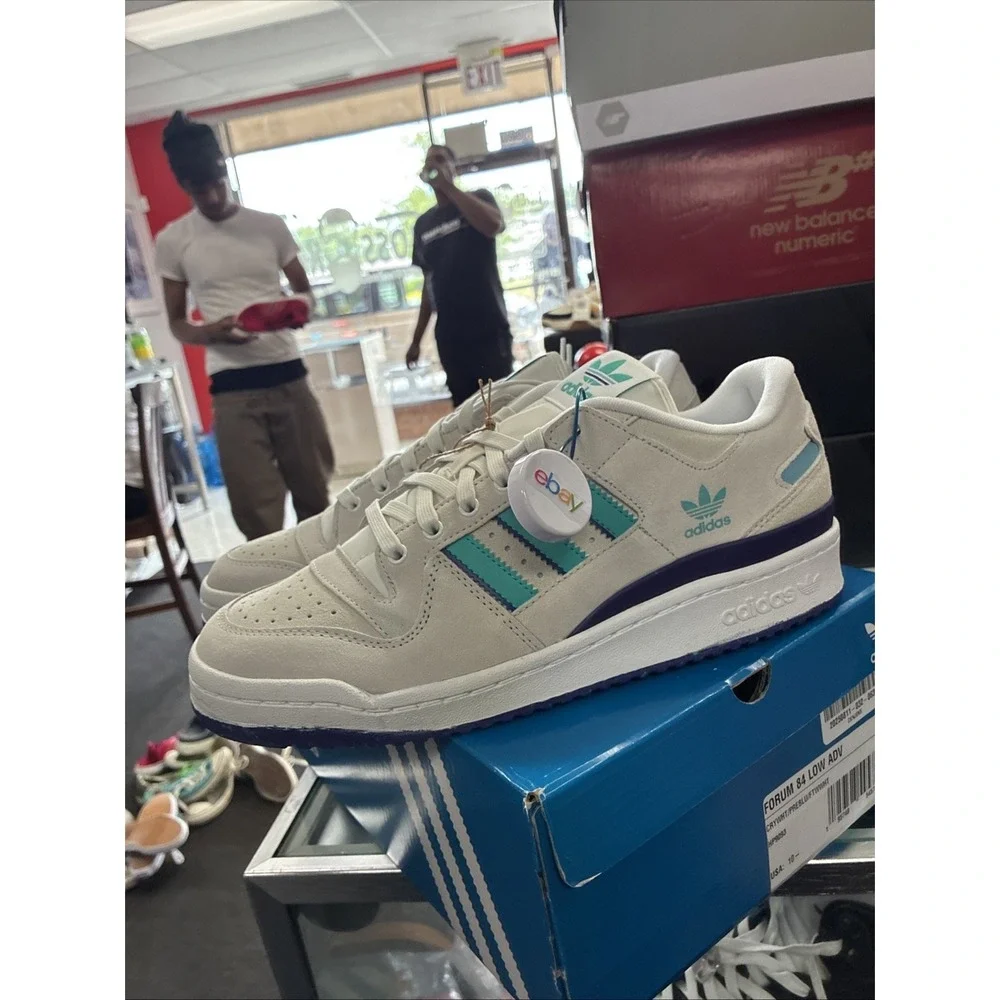 Adidas Forum 84 Low ADV Original RETRO COLORS HP9093 White Suede SZ 10.5 New